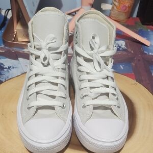 Converse Women's High-Top Sneakers woman's Sz 8 with  Box